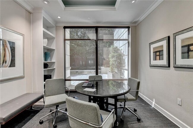 Building Photo - 3445 Stratford Rd NE