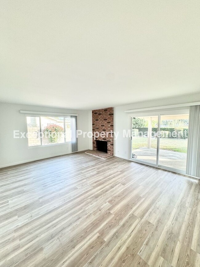 Building Photo - Great 3 bed 2 bath single story home