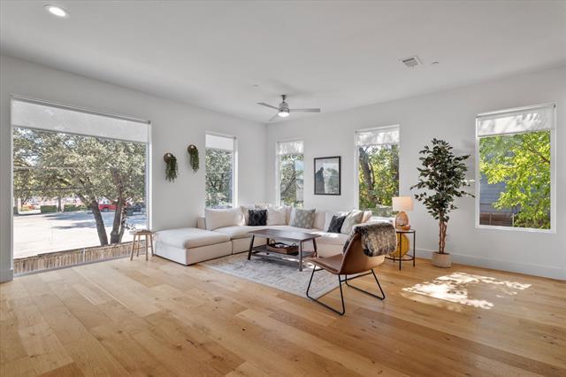 Building Photo - 2222 Moser Ave