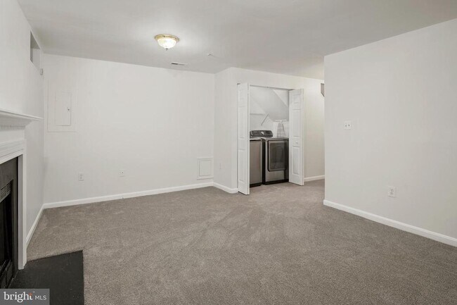 Building Photo - 1259 Stockport Ct