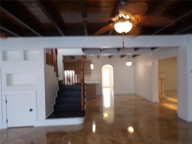 Building Photo - 179 Maria Ct