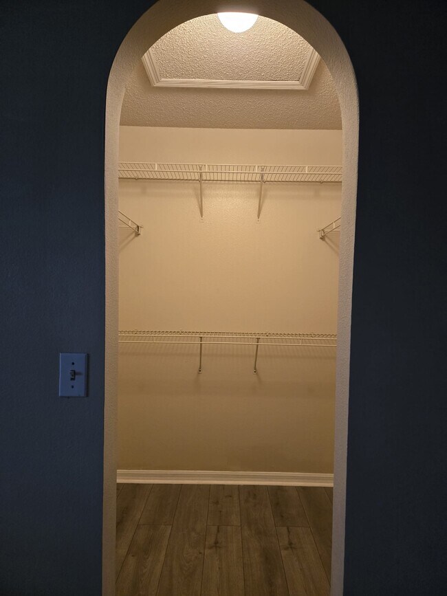 Building Photo - 12473 Woodbury Cove Dr