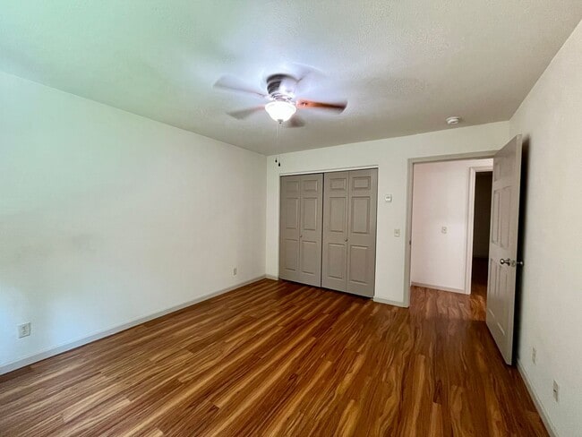 Building Photo - 757 Joy Dr