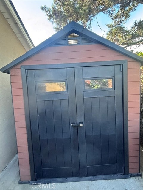 Building Photo - 9081 E Greenwood Ave