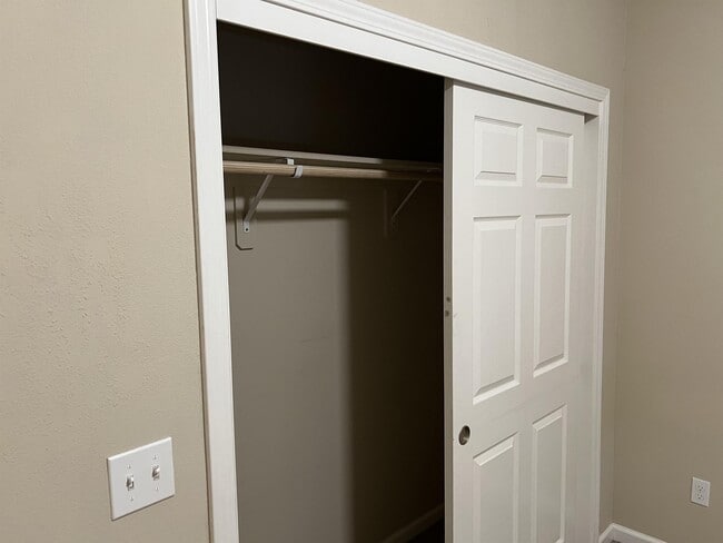 Building Photo - 4321 Paulson Ln