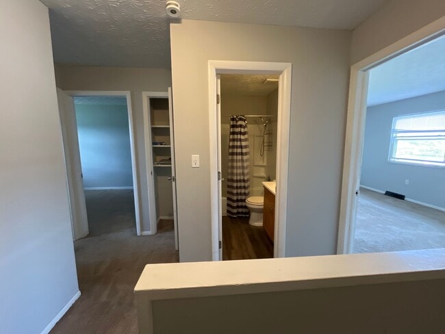 Building Photo - 1851-1853 Lake Club Dr