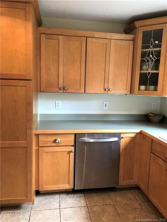 Building Photo - 305 S Brooksvale Rd