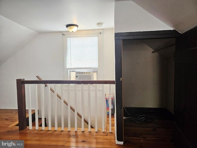 Building Photo - 448 N Loudoun St