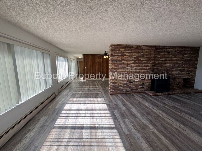 Building Photo - 5229 Silver Sage Dr