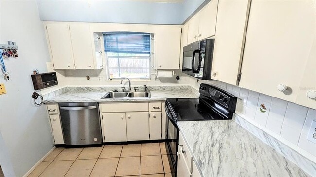 Building Photo - 5417 Duncanwood Dr