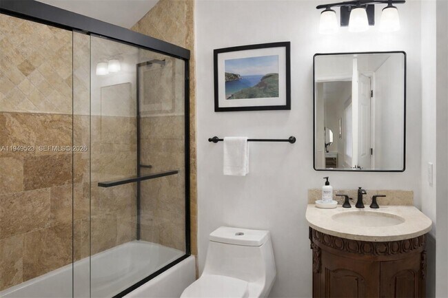 Building Photo - 5827 SW 29th St