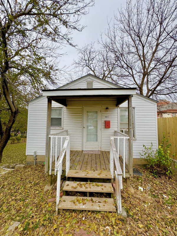 Building Photo - 316 S Osage St