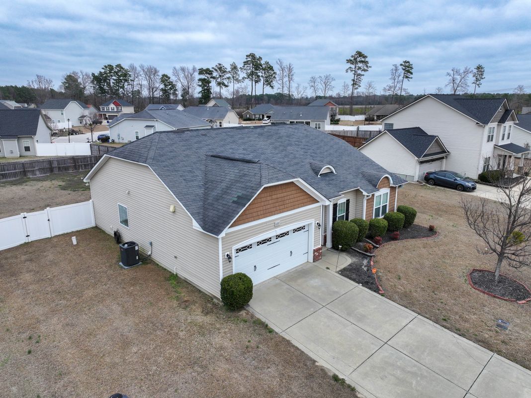 Building Photo - 601 Collinwood Dr