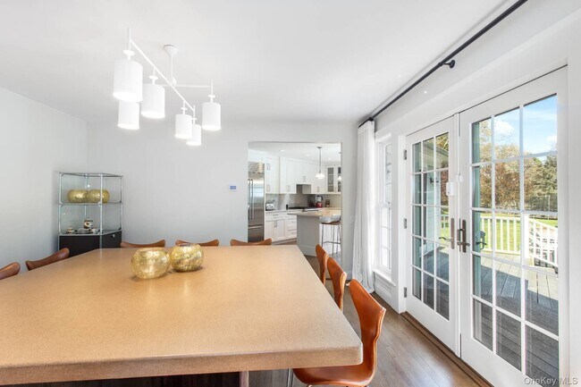 Building Photo - 48 Sheppard St