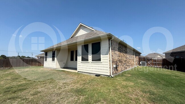 Building Photo - 749 Twinvale Dr