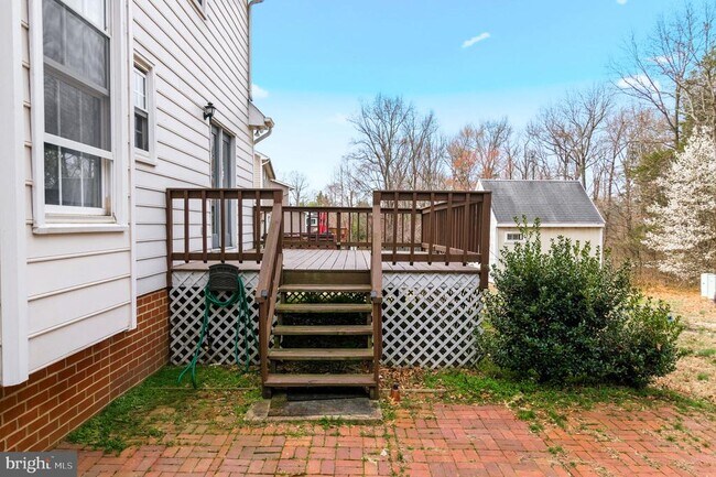 Building Photo - 2009 White Lake Dr