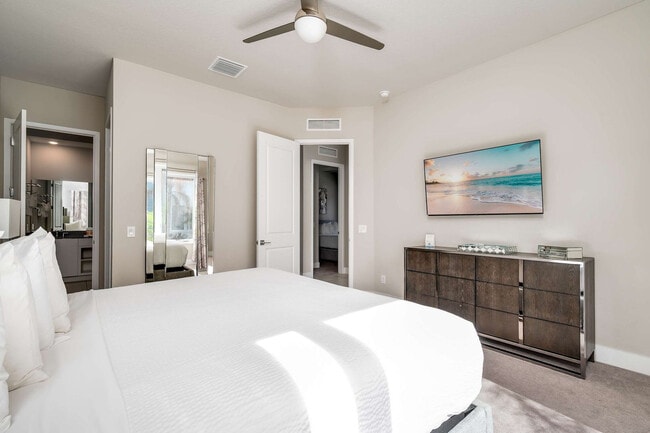 Building Photo - 7770 Sandy Ridge Dr