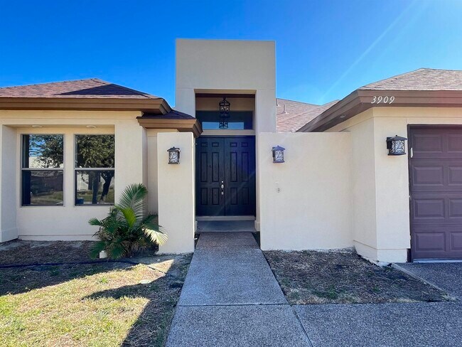 Building Photo - 3909 Ivana Ct