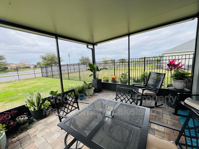Building Photo - 6264 Great Bear Dr