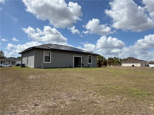 Building Photo - 8004 Spice Ct