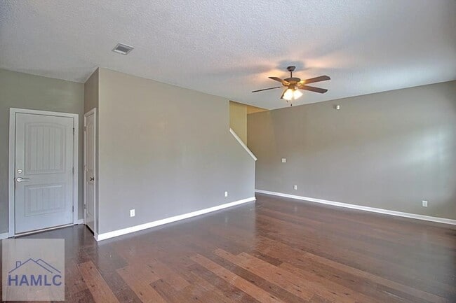 Building Photo - 1091 Marne Blvd