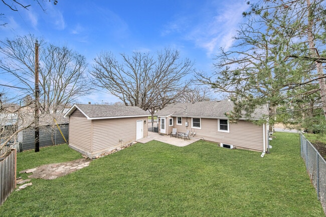 Building Photo - 2600 Xylon Ave S