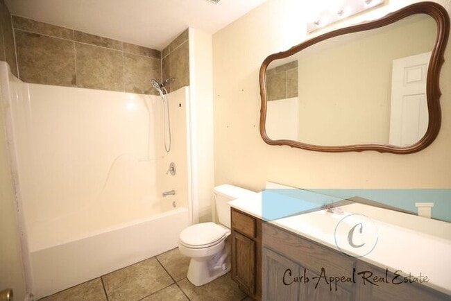 Building Photo - Beautiful 3 bedroom/2 bath home - Jonesboro