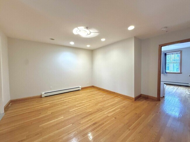 Building Photo - 180 K St