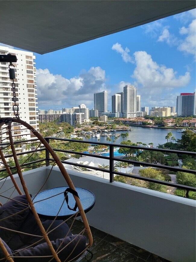 Building Photo - 600 Three Islands Boulevard