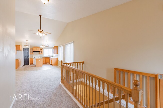 Building Photo - Amazing Remodeled Home in North Lehi