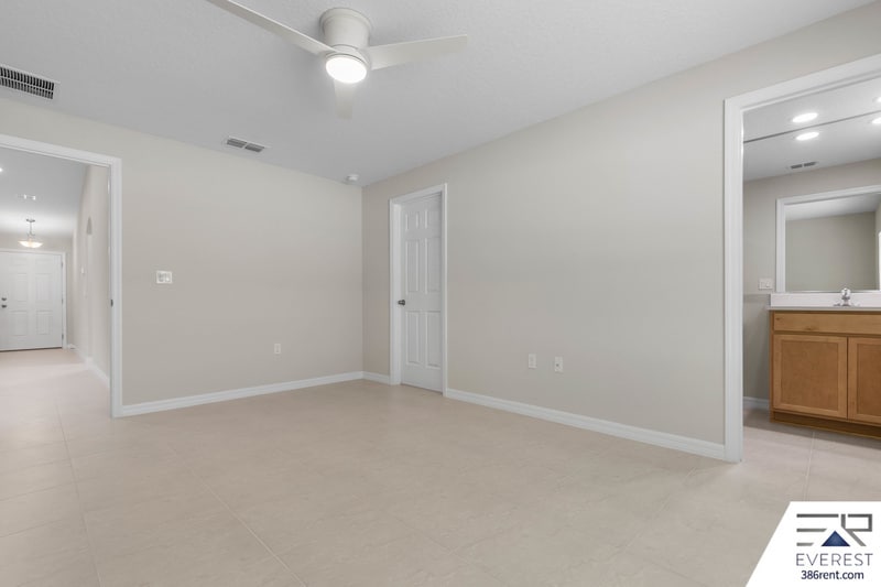 Building Photo - 14 Llovera Pl