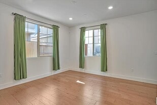 Building Photo - 10466 Oboe Way