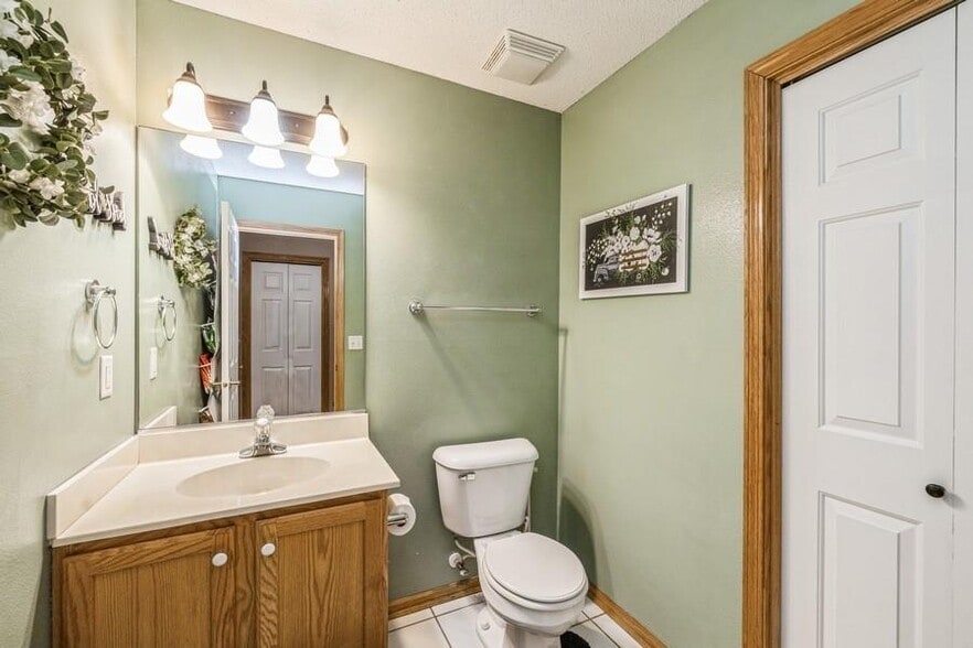 Building Photo - 7425 Wistful Vista Dr