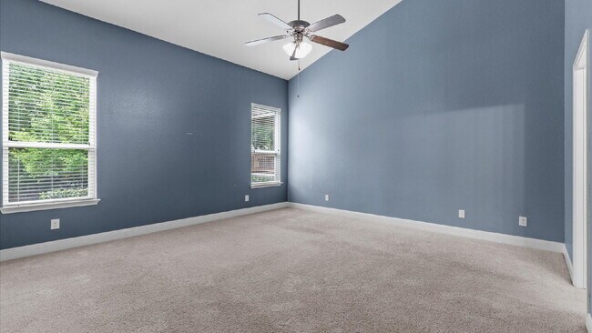 Building Photo - Spacious 4-Bedroom Home with a Backyard Oasis!