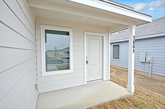 Building Photo - 3805 Swift Fox Rd