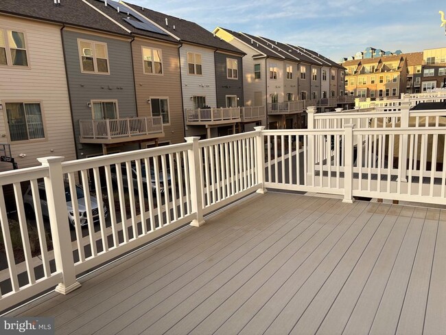 Building Photo - 139 Rubens Dr