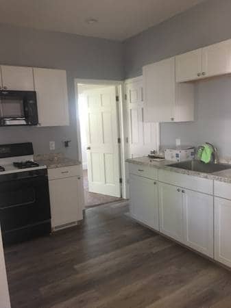 Building Photo - 3Bedroom/1Bath home
