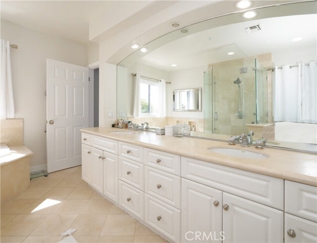 Building Photo - 300 16th St