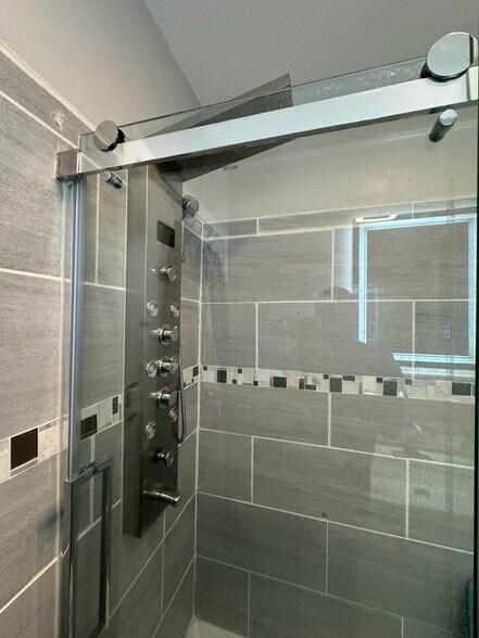 Building Photo - 2904 Myer Blvd