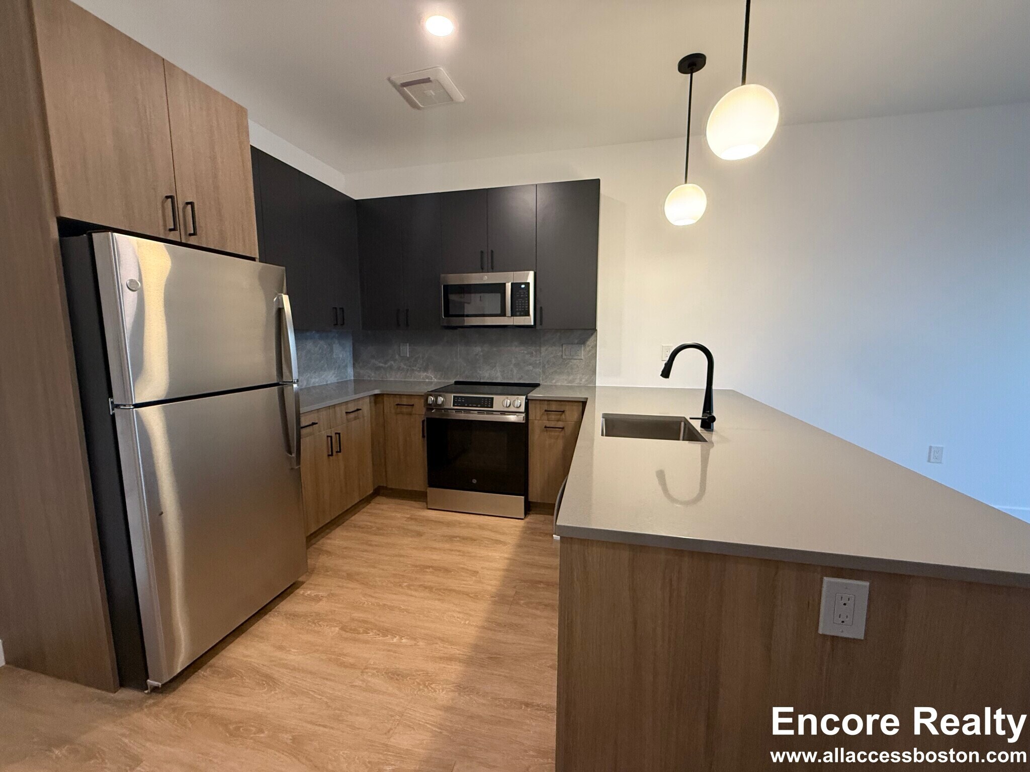 Building Photo - 199 Gardner St