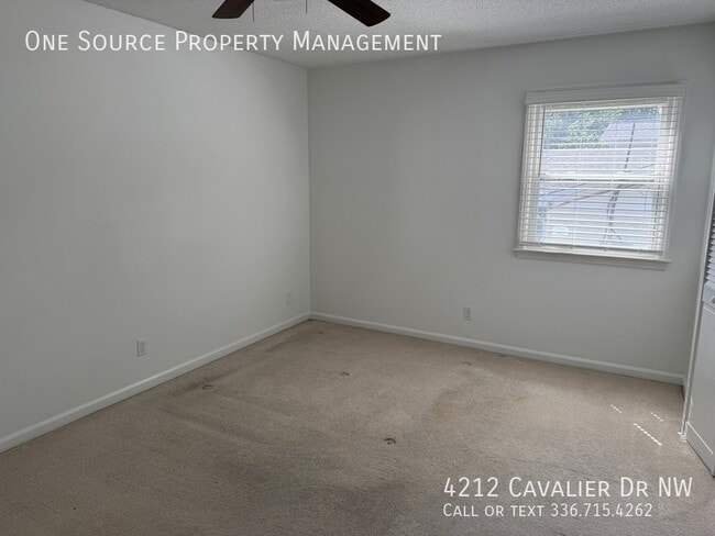 Building Photo - 4212 Cavalier Dr NW