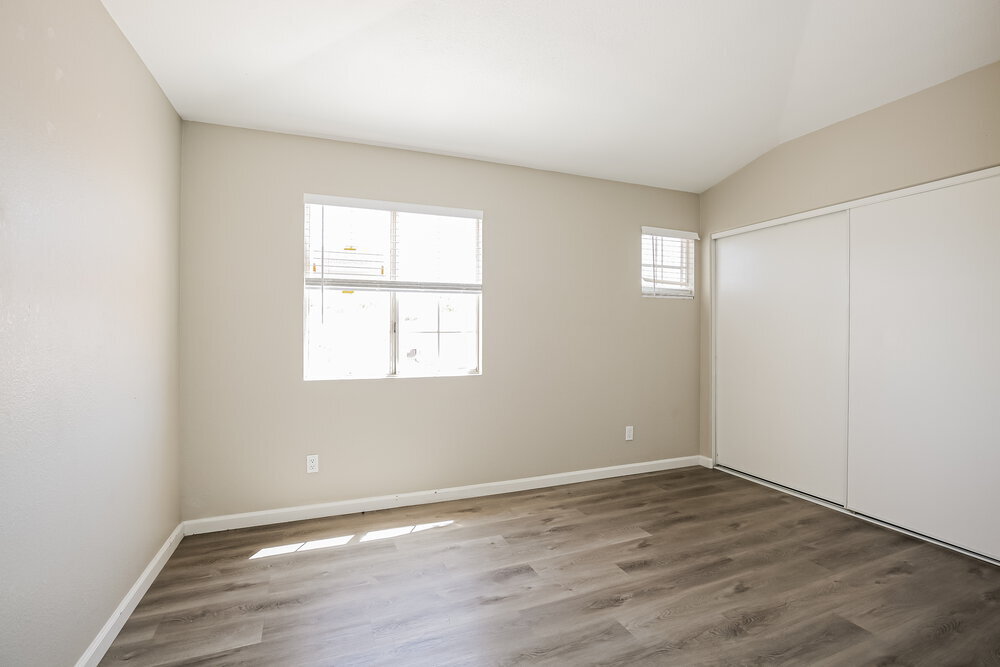 Building Photo - 1832 Fan Fare Dr