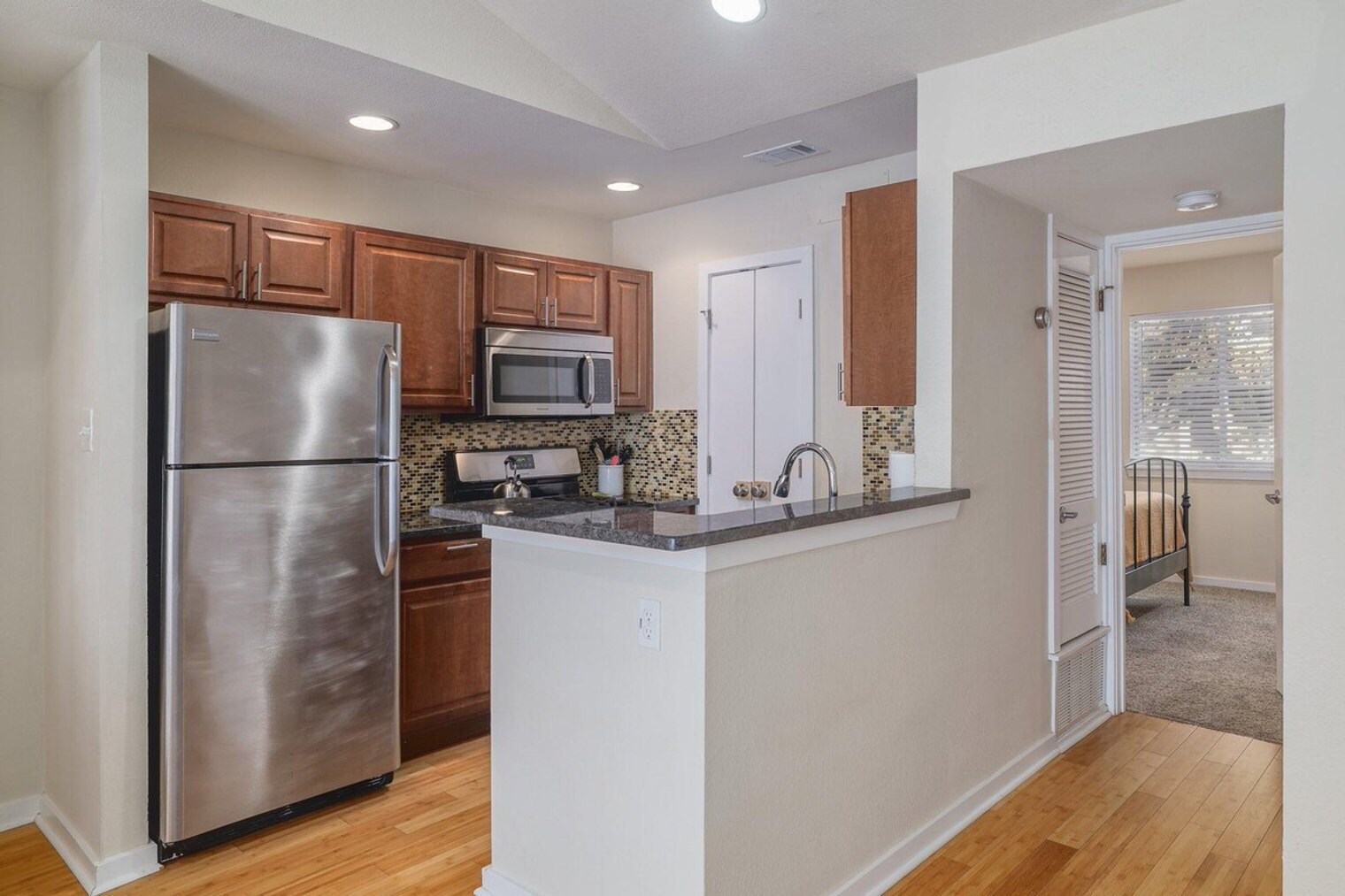 Building Photo - 1601A Southgate Cir