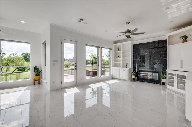 Building Photo - 7417 Marigold Dr