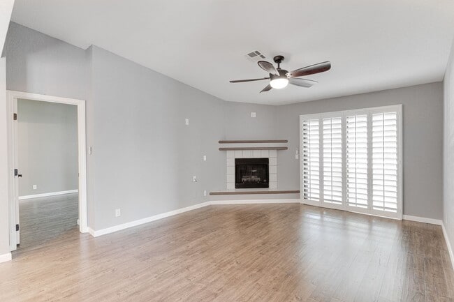 Primary Photo - Remodeled 3-Bedroom Condo with Fireplace 8...