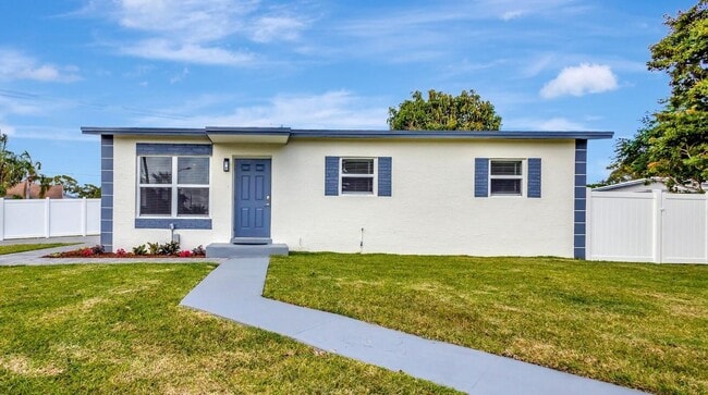 Building Photo - 1335 Lee St