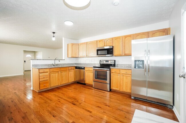 Building Photo - 3853 Sugarbark Dr