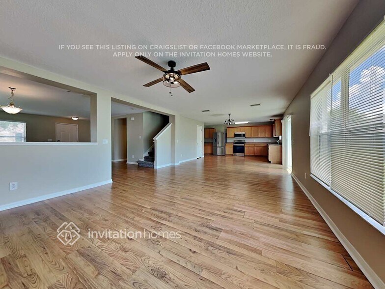 Building Photo - 11170 Golden Silence Dr