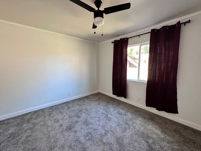 Building Photo - 45322 Saigon Ave