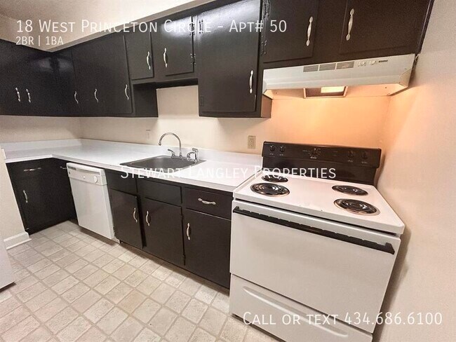 Building Photo - 18 W Princeton Cir Cir